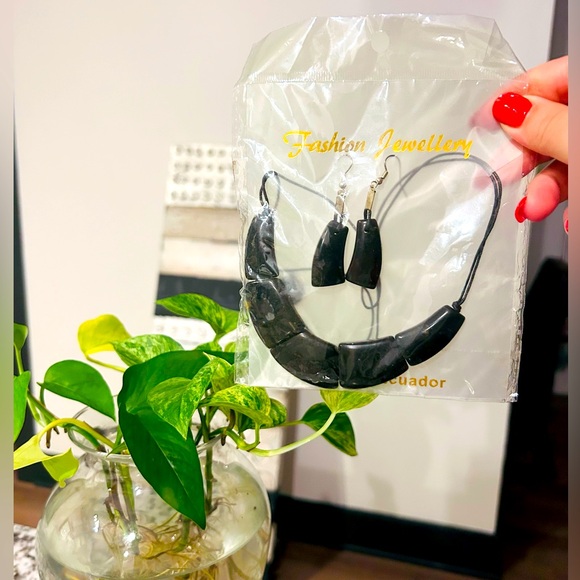 Tagua necklace set - Picture 1 of 2